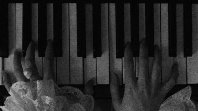 Kafan mı yoksa müzik listen mi daha karışık?