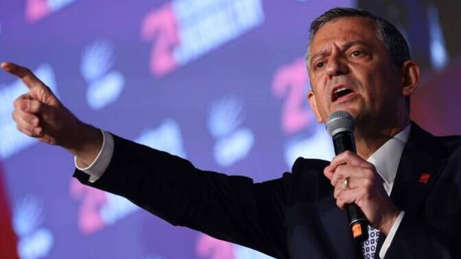 İmamoğlu ve Özel sizce yeni bir parti kurmalı mı?