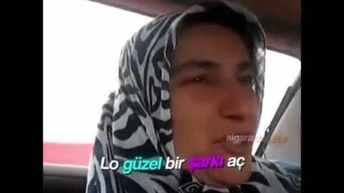 Sevgilinizle karaoke yapar mısınız?