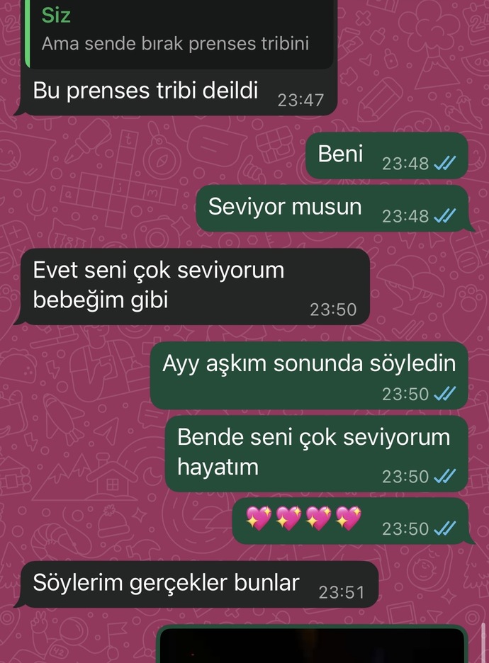 Tartışıp barıştıktan sonra hâlâ geç yazan sevgili istemiyor mudur?