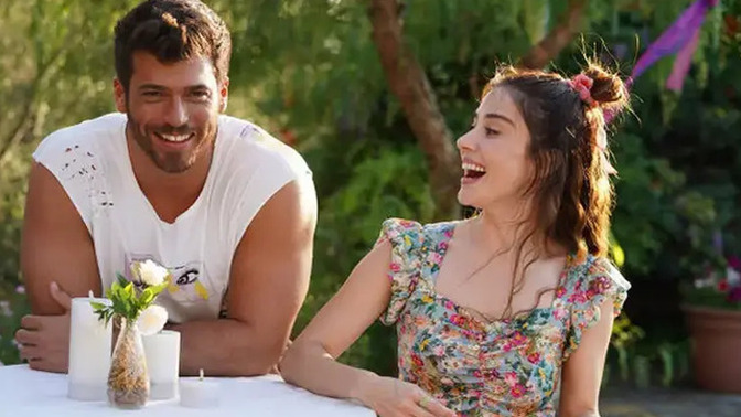 Kadınlar gerçekten flörtöz mü, yoksa erkekler en ufak ilgiyi yanlış mı anlıyor?