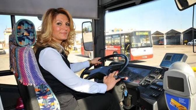 Kadından şoför olur mu?