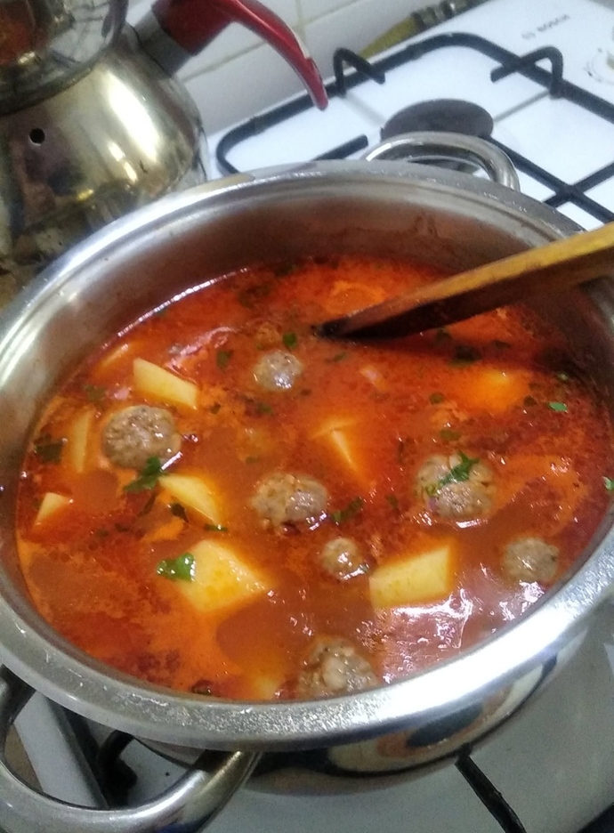 Sulu yemekleri sever misin. En çok hangi sulu yemeği seviyorsun?