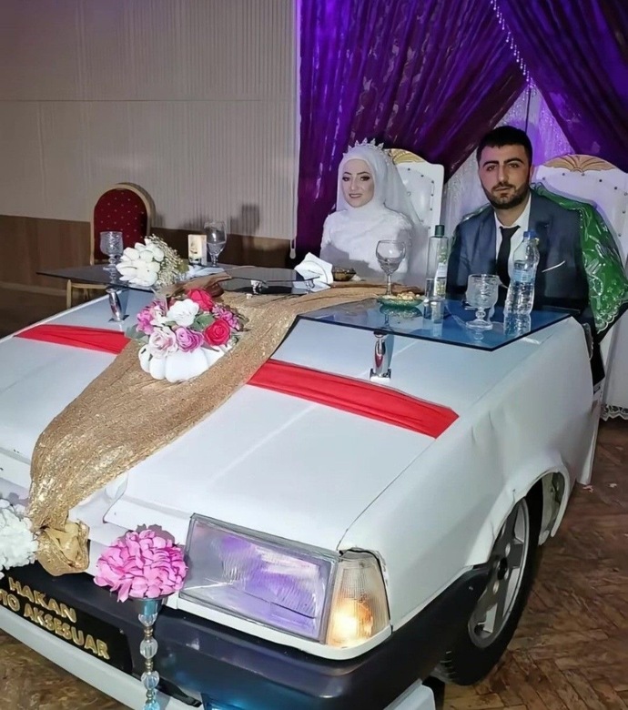 Düğünlerin en gereksiz geleneği sizce hangisi?