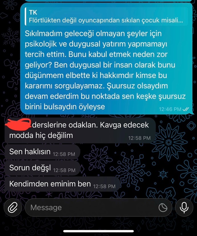 Flörtü bitirdiğim, arkadaş kalalım dediğim eski flörtüm hâlâ yazıyorsa ne yapmalıyım?