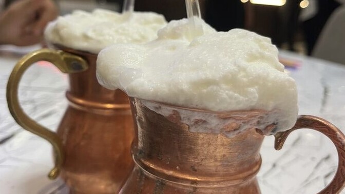 Ayran sever misin?