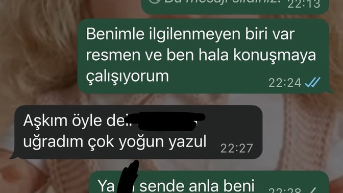 Sevgilim hep geç yazıyor kendimi zorla konuşturuyormuş gibi hissediyorum sizce napmaliyim?
