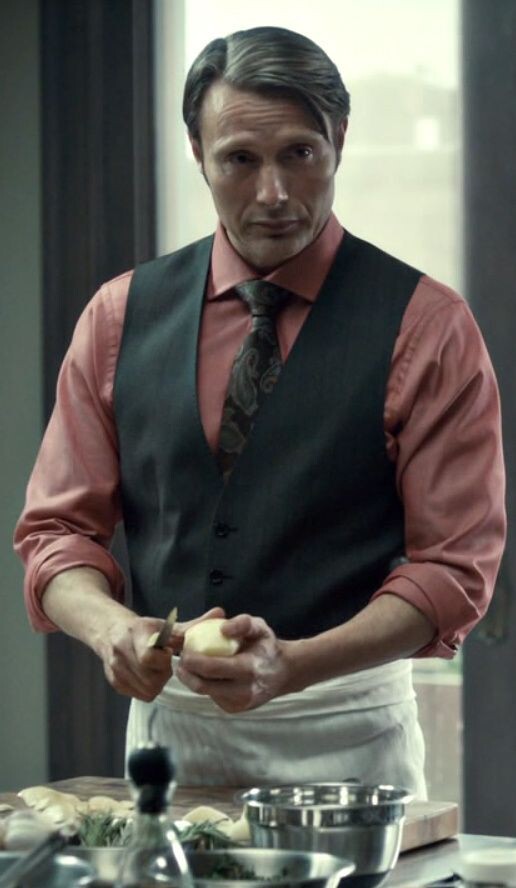 Hannibal dizisi sizce nasıl, özellikle Mads Mikkelsen’in oyunculuğu hakkında ne düşünüyorsunuz?