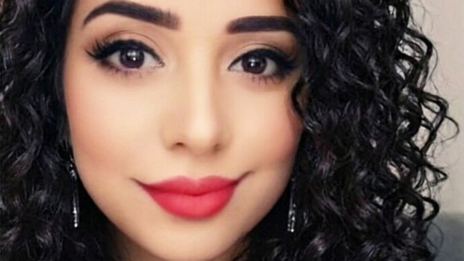 Fotoğraflarıma bakınca sizce ben güzel miyim, ilk izleniminiz ne olur?