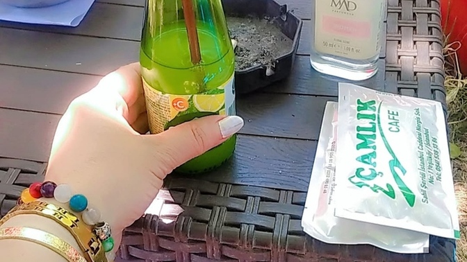 Biz niye sürekli ya kafayı toplamak ya da  dağıtmak zorunda kalıyoruz ki?