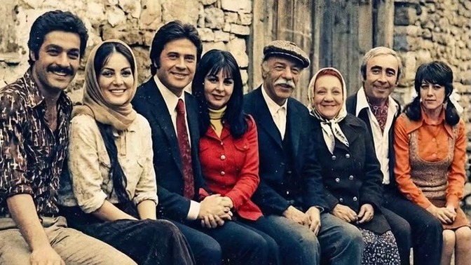 Bu sıcacık gülümseme ile iyi akşamlar iyi insanlar, nasılsınız bugün?