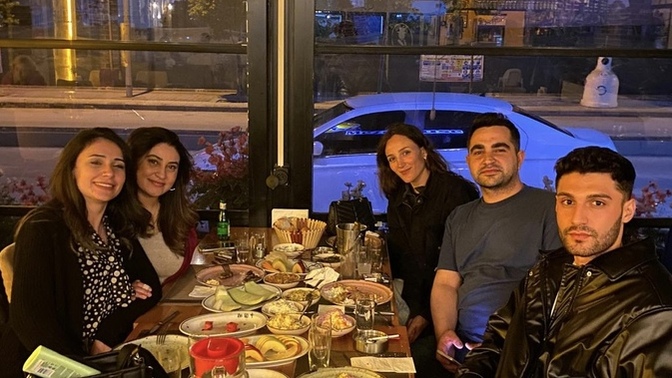 Arkadaşlar nasılız, gerçekten iyi miyiz yoksa sadece idare mi ediyoruz?