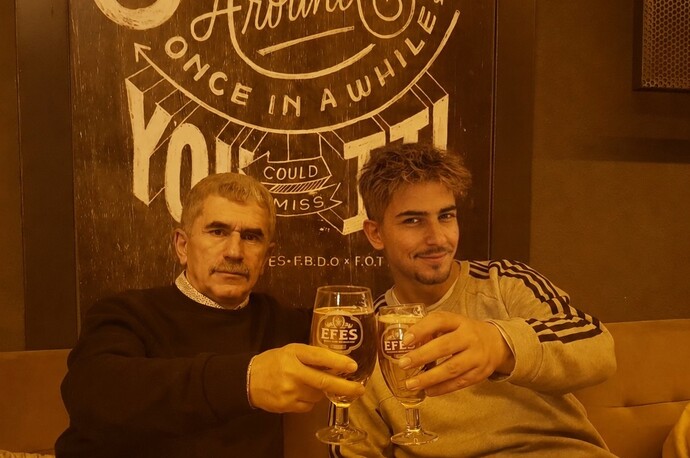 Aile büyükleriyle içki içmek sizce garip mi, yoksa keyifli mi?
