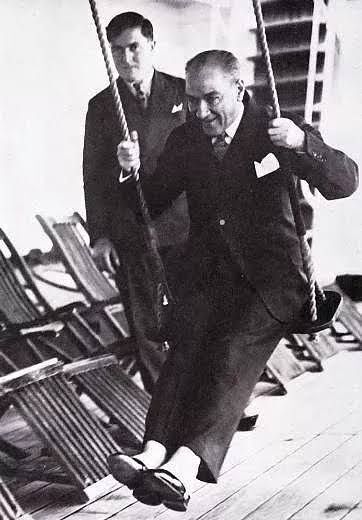 Mustafa Kemal Atatürkü seviyor musunuz?