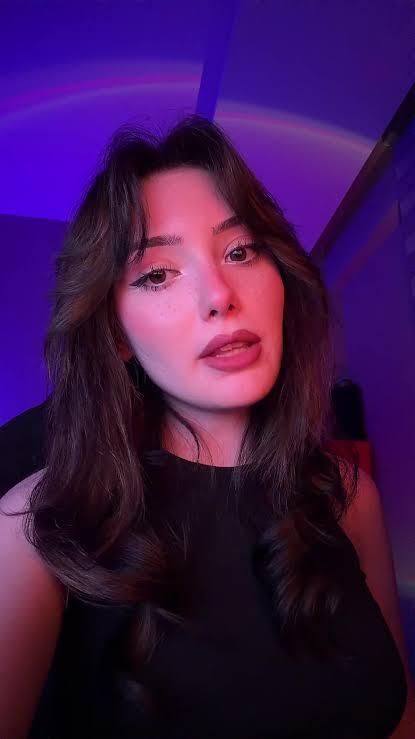 Eldorina Gizem Çağları seviyor musunuz sizce nasıl birisidir?