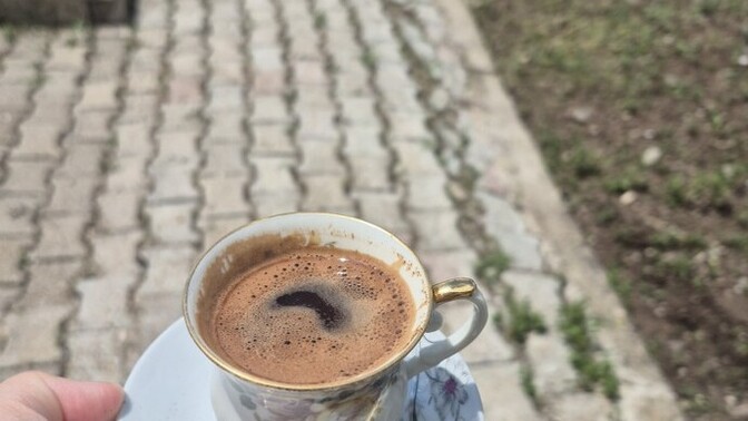 Sizin gününüz nasıl geçiyor, ben izin gününde bağ evinde keyif yapıyorum siz ne yapıyorsunuz?