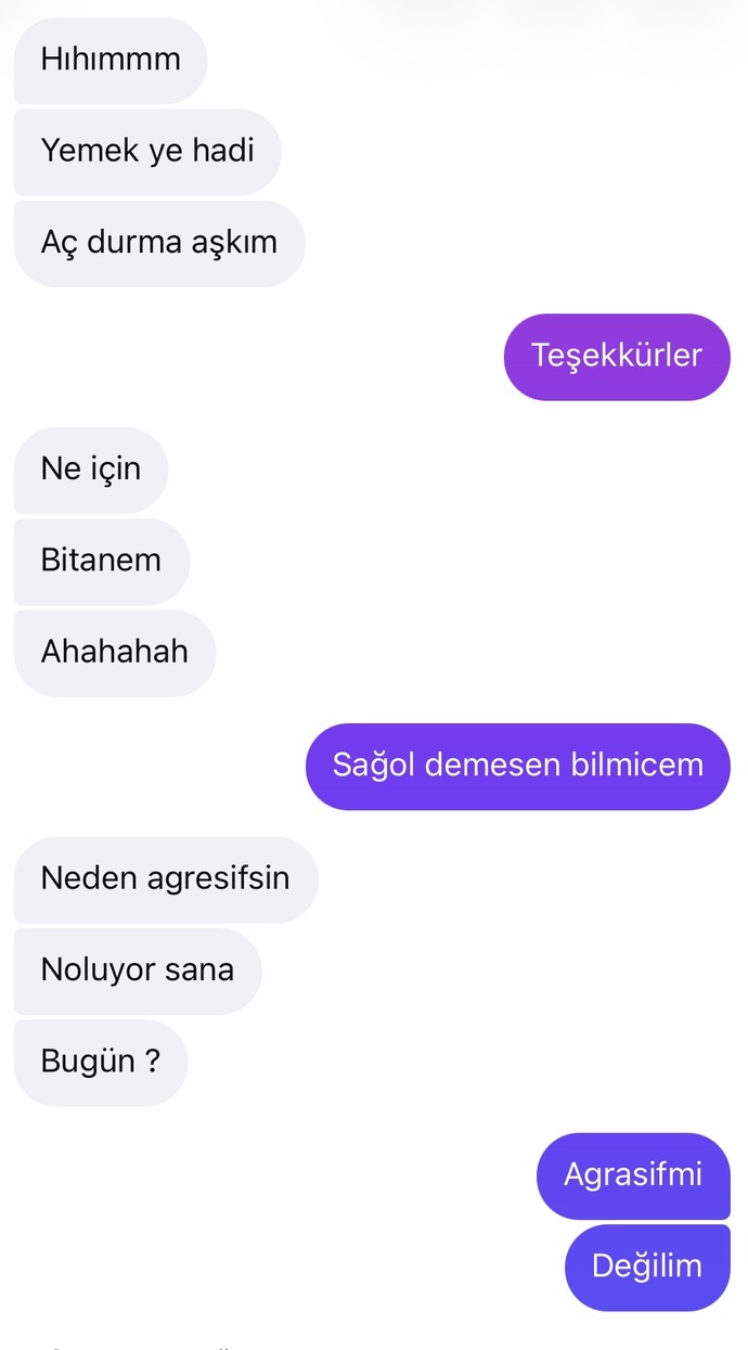 Sevgilimin sürekli üstünü ört aşkım üşütme demesi sizce de çok mu yapay, size de boş mu geliyor?