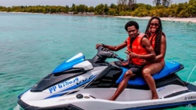 Sevgiliniz /eşiniz karşı cinsin kullandığı jet skiy' e binebilir mi?