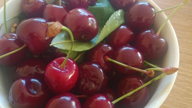 Yaz diyince size lezzetli gelen meyve nedir?