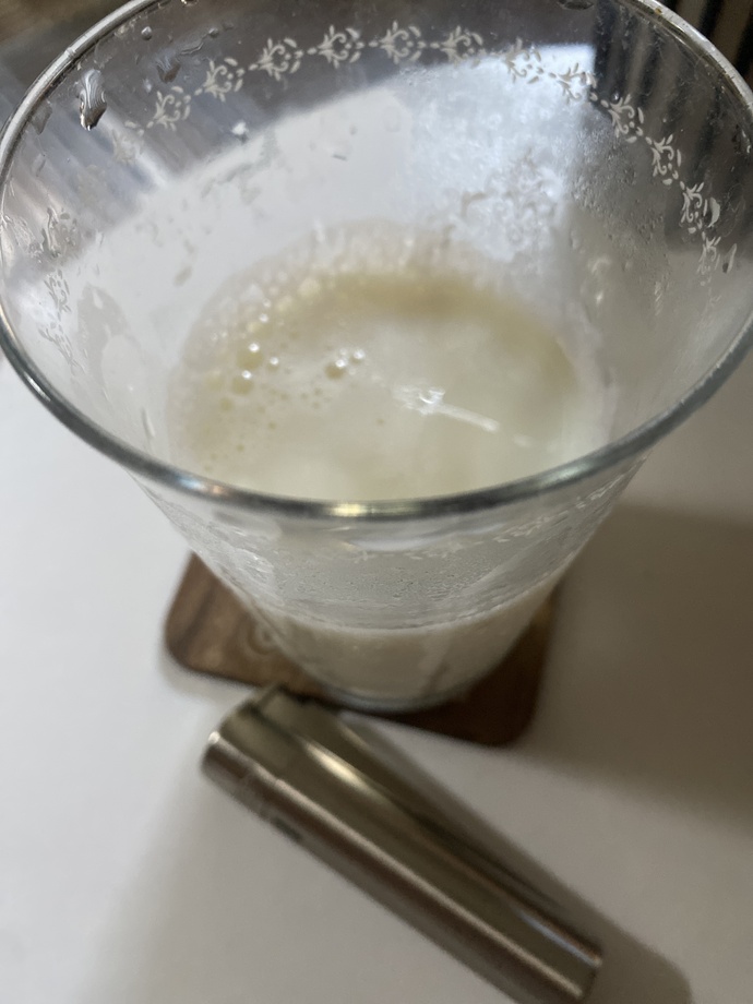 Güne hangi içecekle başlıyorsunuz, kahve mi çay mı başka bir şey mi ve neden o içecek?