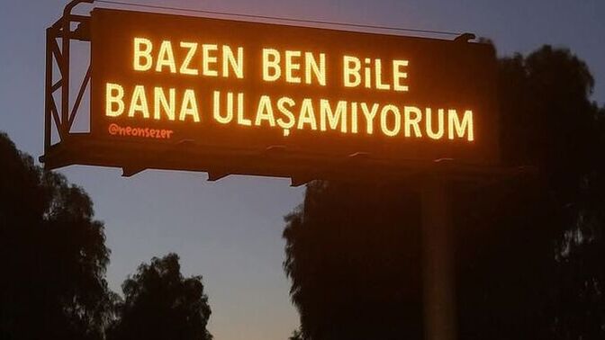 Tam unuttum derken ondan bir arama gelse açar mıydınız?
