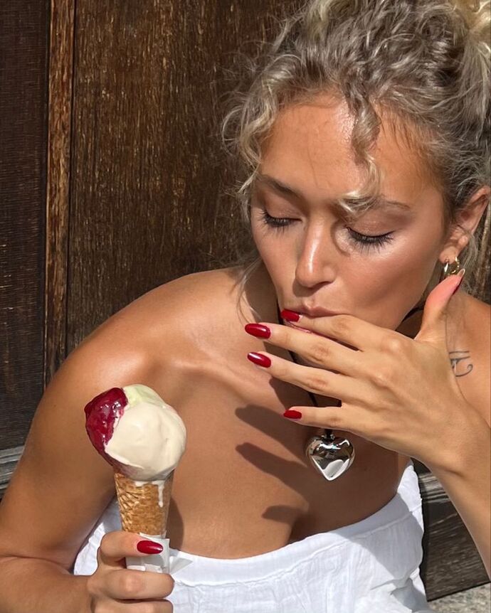 Yaz sıcağında neli dondurma iyi gider?