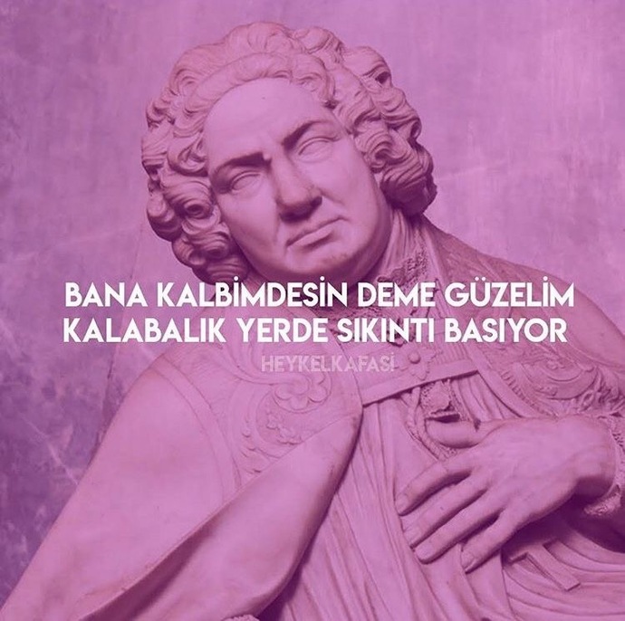 Siteden biri sana aşık oluğunu söylese ne tepki verirsin?