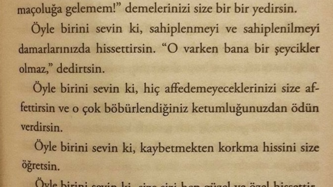 Yanınızdayken bile sizi özleyen' birini bulmak mümkün mü, yoksa böyle duygular artık sadece kitapların tozlu sayfalarında mı kaldı?