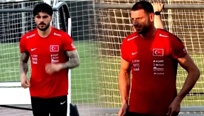 Dünya Kupası Paraguay maçı öncesi Milli takımda imajlar normale döndü! Sizce kazanmamızda etkili olur mu?