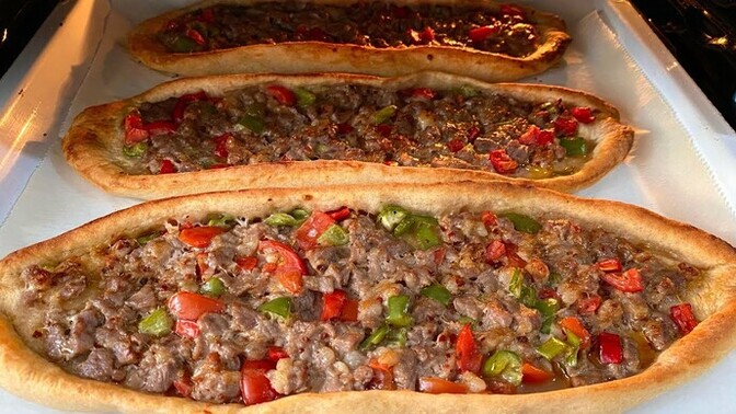 Pazar günleri pide ile kahvaltı yapar mısınız?