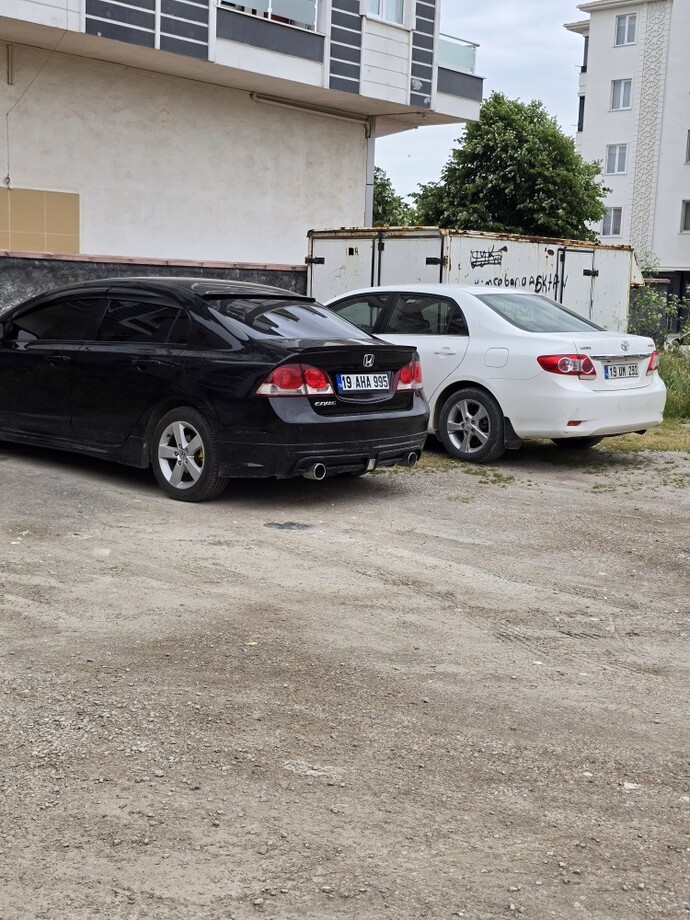 Corolla mı Civic mi?