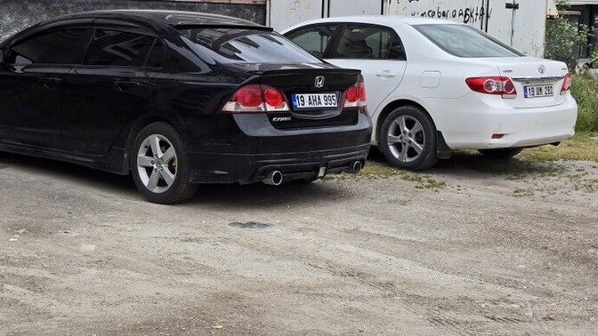 Corolla mı Civic mi?