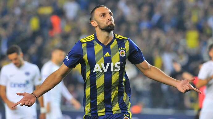 Vedat Muriqi Fenerbahçede! Sizce yıldız golcü Fenerbahçeyi şampiyonluğa taşıyabilir mi?