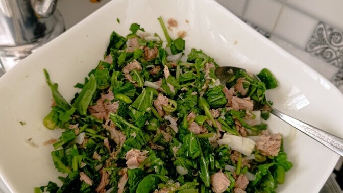 Ton balıklı roka salatası yaptım, salata ile aranız nasıl ve tarifim nasıl olmuş?