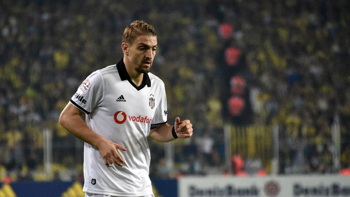 Caner Erkin futbolu bıraktı! Sizce Caner Erkin iyi bir futbolcu muydu?
