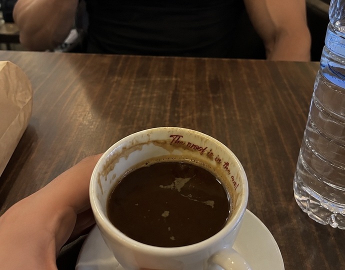 Kim sabah kahvesi içmek ister?