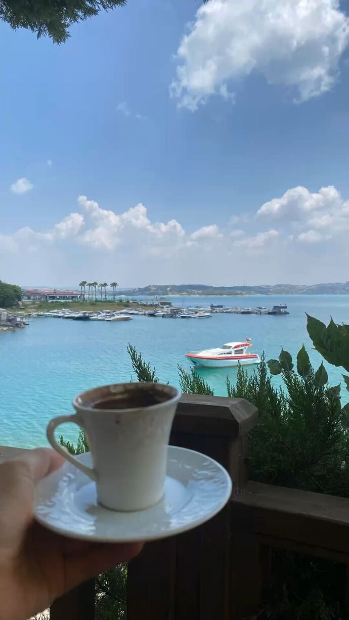 Kim sabah kahvesi içmek ister?