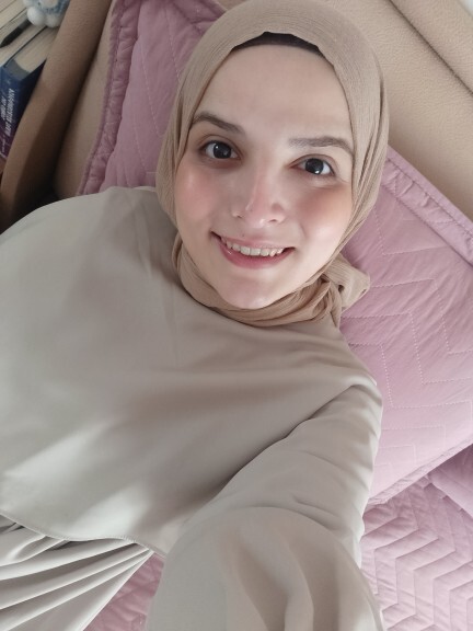 Hanımlar yüzüm çok mu makyajlı duruyor 🌸?