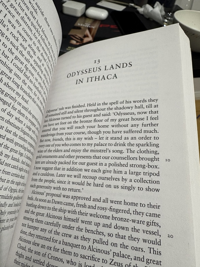 Sizin sabit bir kitap okuma saatiniz var mi, gunluk rutininize nasil yediriyorsunuz?