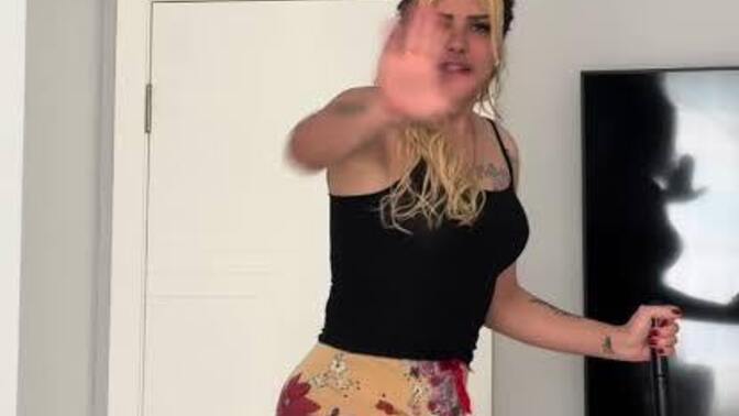 Kayın babanız olsa ona yemek götürür müsünüz?