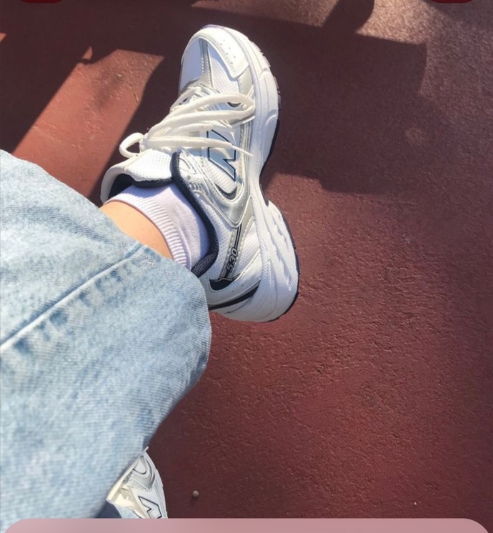 Harika bir pazar rutini:)) Manzara, çiçekler ve huzur. 🌸👟 Siz bugün pazarın keyfini nerede çıkarıyorsunuz?