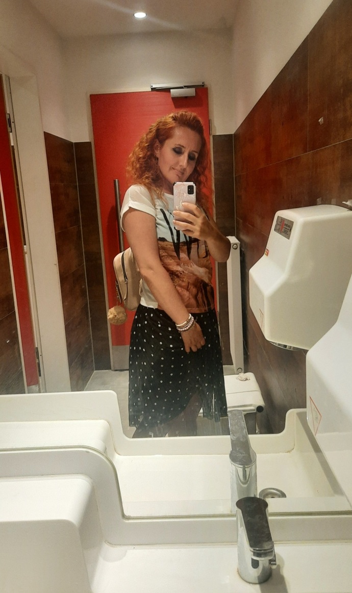 Wc aynasında fotoğraf çekmek neden bu kadar yaygın, insanlar bunu niye yapıyor?