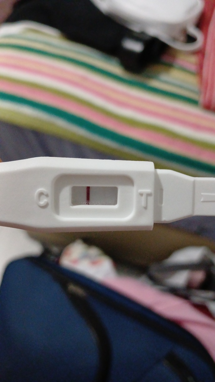 Kızlar, silik çizgi hamilelik belirtisi mi yoksa test hatası mı?