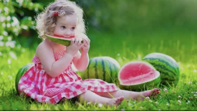 Yaz günleri çocuğa ait masum kalp duygusunu geri getirir mi?