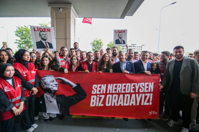 Yürüyüş Partisi ismi sizce güzel bir isim mi?