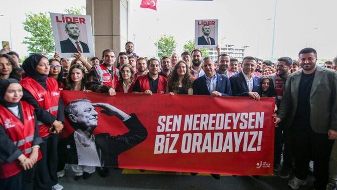 Yürüyüş Partisi ismi sizce güzel bir isim mi?