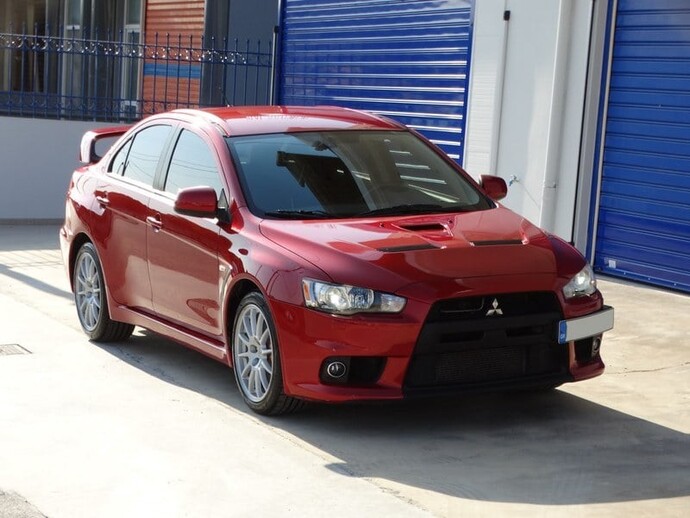 Mitsubishi Lancer mi yoksa baska hangi tarz araba modelini almak isterdiniz?