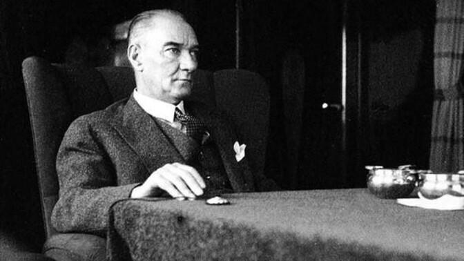 Atatürk'ün bizler için yaptığı şeyler ve Atatürk hakkında bana bilgiler verebilir misiniz?