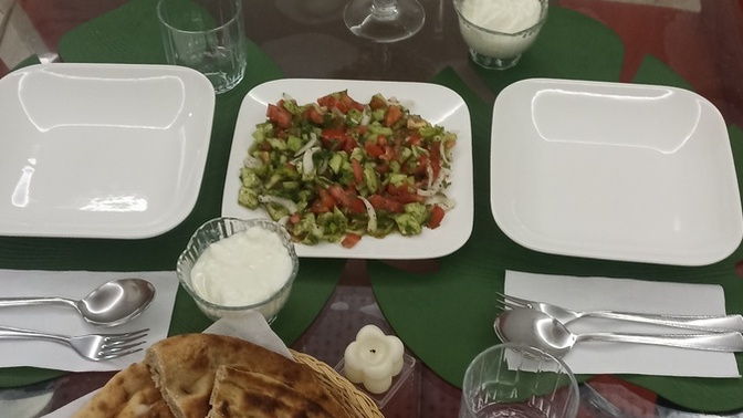 Evinizde misafir ağırlarken özel sofra sunumu yapıyor musunuz, nasıl hazırlıyorsunuz?
