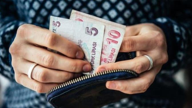 Harç parası nedir? Devlet üniversitesinde okuyanlar harç parası öder mi?